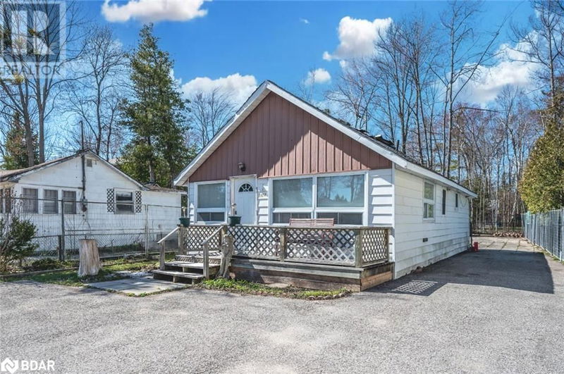 3124 MOSLEY Street  Wasaga Beach, L9Z1V6 | Image 2