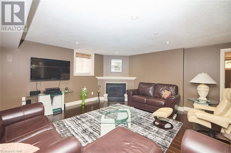 138 LORETTA Drive  Niagara-on-the-Lake, L0S1T0 | Image 33