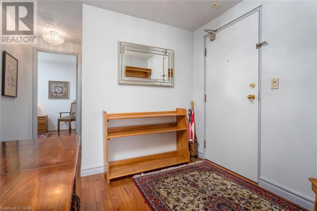 358 WATERLOO Avenue Unit# 708 Image 4