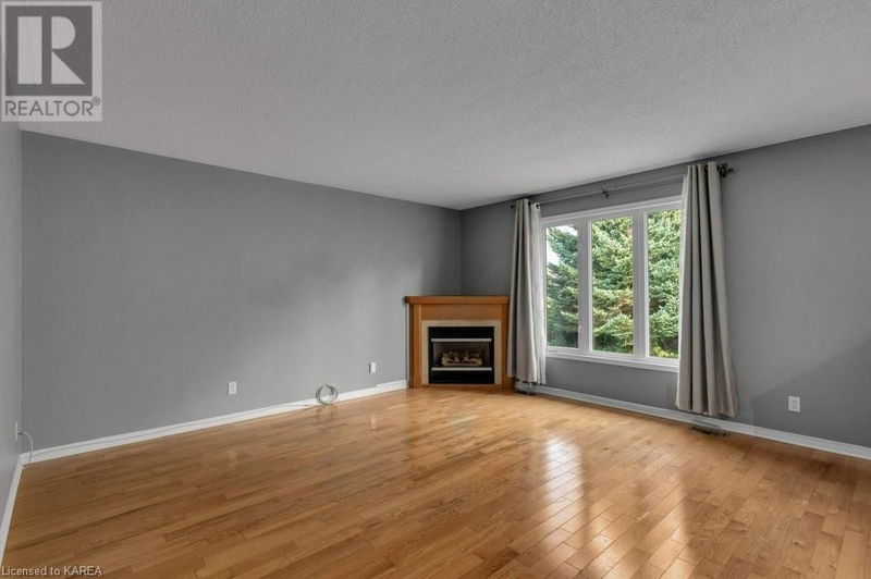 586 TEAL Court  Kingston, K7M8Z5 | Image 19