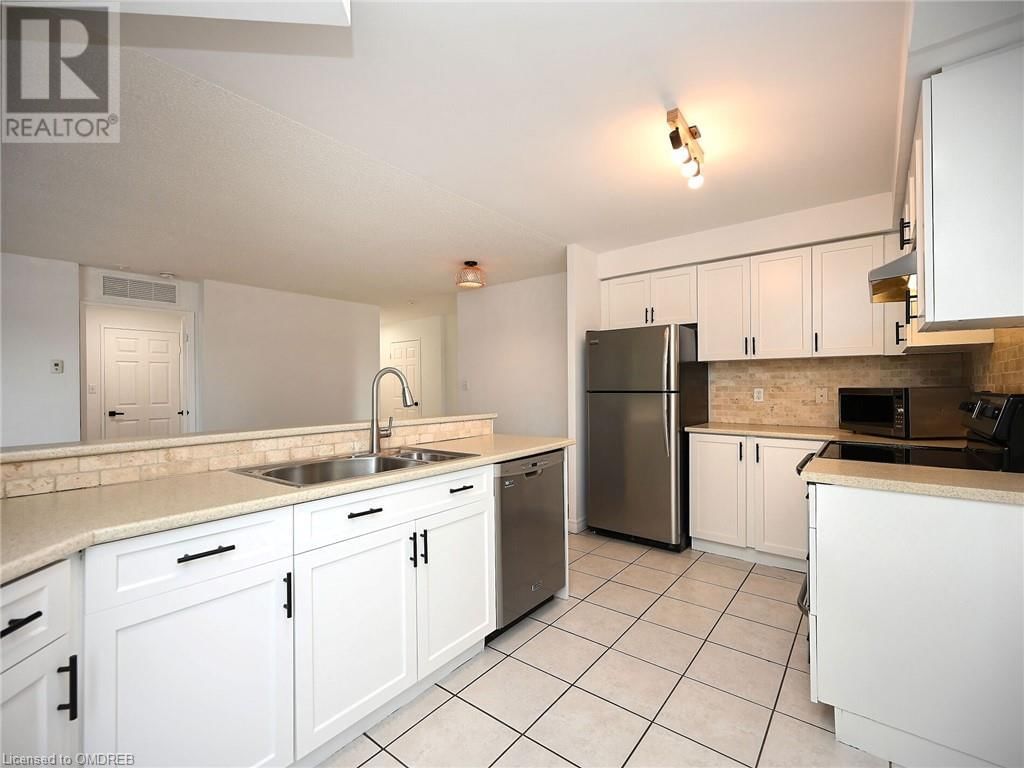 2301 PARKHAVEN Boulevard Unit# 204 Image 20