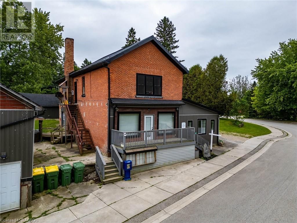 162 KINCARDINE Street Image 4