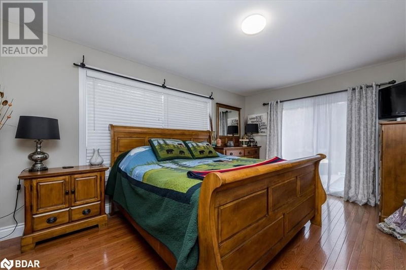 1043 PETER Street West Oro-Medonte, L0L2J0 | Image 12