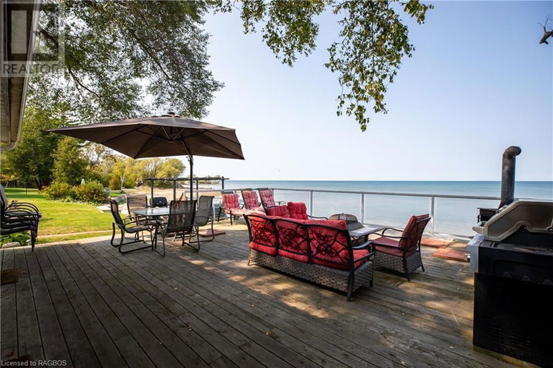 1950 SHORE Lane  Wasaga Beach, L9Z1T7 | Image 15