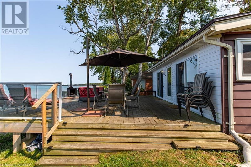 1950 SHORE Lane  Wasaga Beach, L9Z1T7 | Image 18