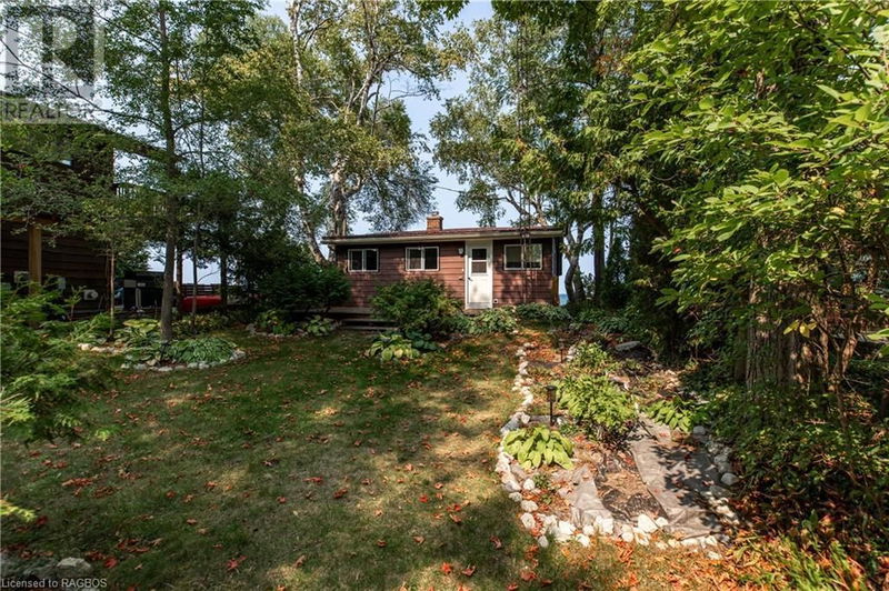 1950 SHORE Lane  Wasaga Beach, L9Z1T7 | Image 9