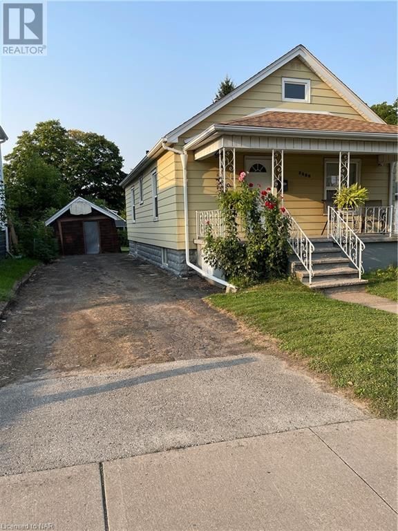 5777 SPRING Street  Niagara Falls, L2G1P9 | Image 2