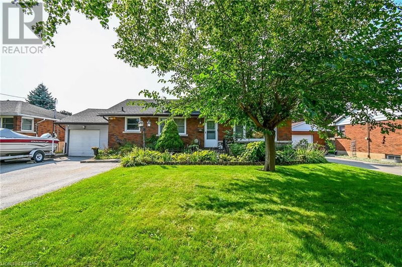 449 BUNTING Road  St. Catharines, L2M3Z3 | Image 4