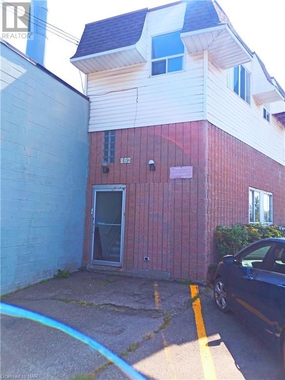 526 QUEENSTON Street Unit# 2 Image 4