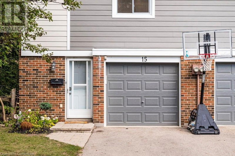 15 TRUDY Court  Dundas, L9H5P6 | Image 2