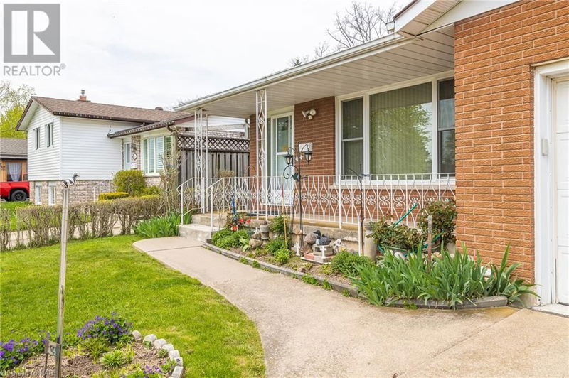 4177 BROOKDALE Drive  Niagara Falls, L2H2A9 | Image 4