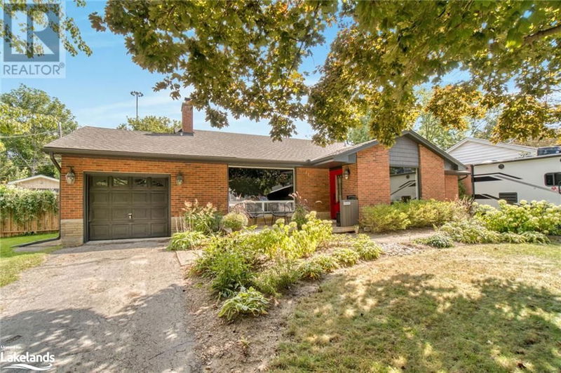 111 ONEIDA Boulevard  Ancaster, L9G3C7 | Image 2