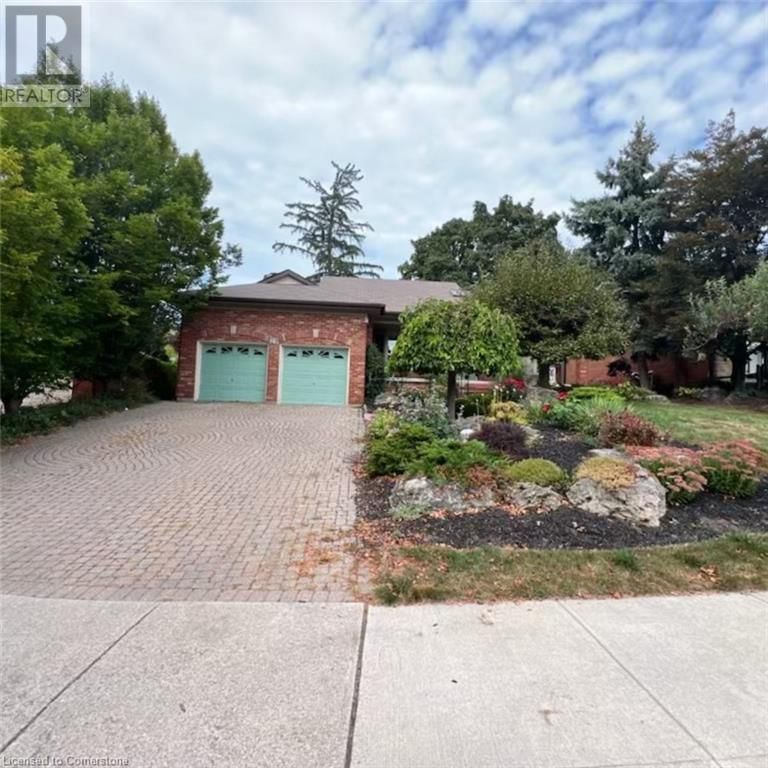 29 CARL CRES Crescent Image 2