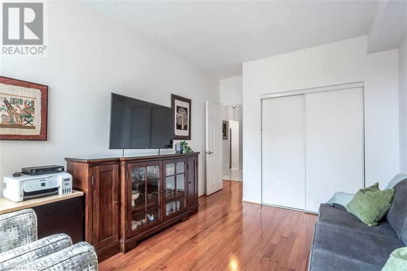 2511 LAKESHORE Road West Oakville, L6L6L9 | Image 19