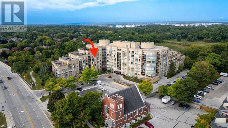 2511 LAKESHORE Road West Oakville, L6L6L9 | Image 31