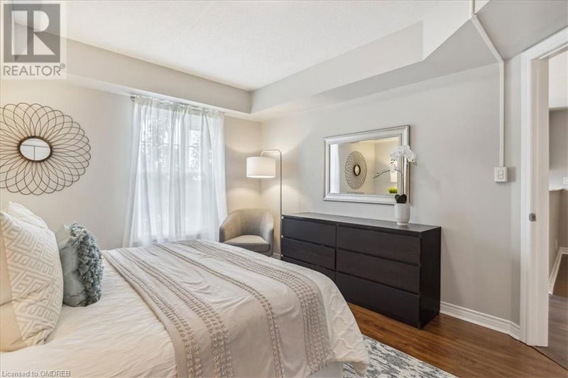 4005 KILMER Drive  Burlington, L7M4M2 | Image 25