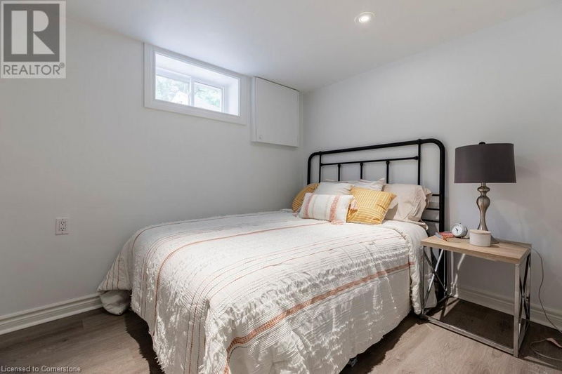 9 LINDA Court  Dundas, L9H1S7 | Image 34