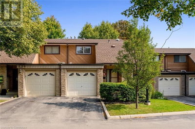 638 FORESTWOOD Crescent  Burlington, L7L4K5 | Image 1