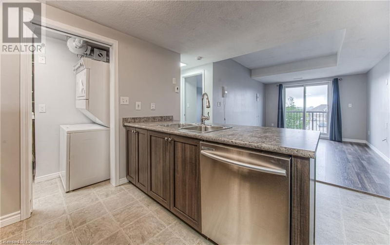 1660 FISCHER HALLMAN Road  Kitchener, N2R0C6 | Image 3