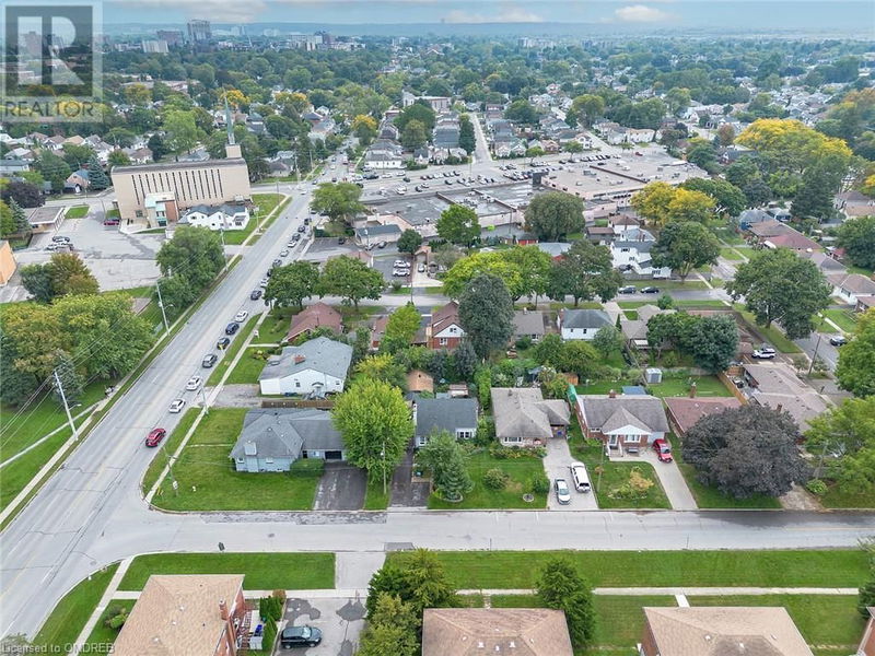 9 PINEDALE Avenue  St. Catharines, L2R1L2 | Image 7