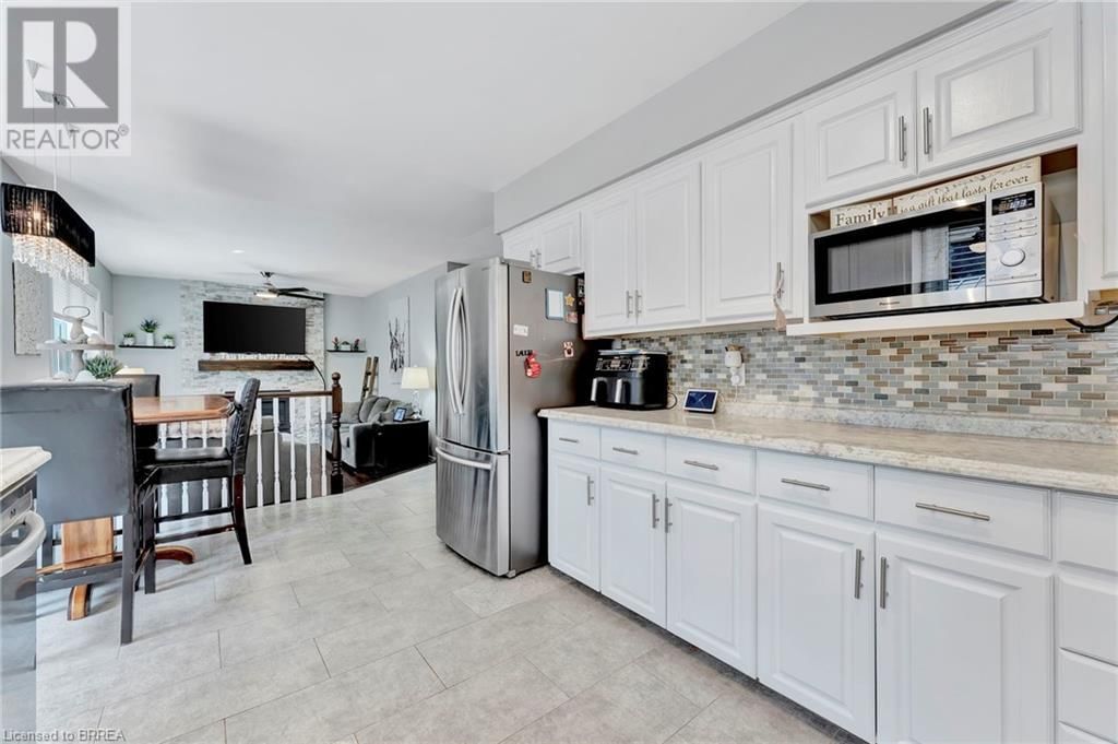 11 BECKETT DRIVE Image 8