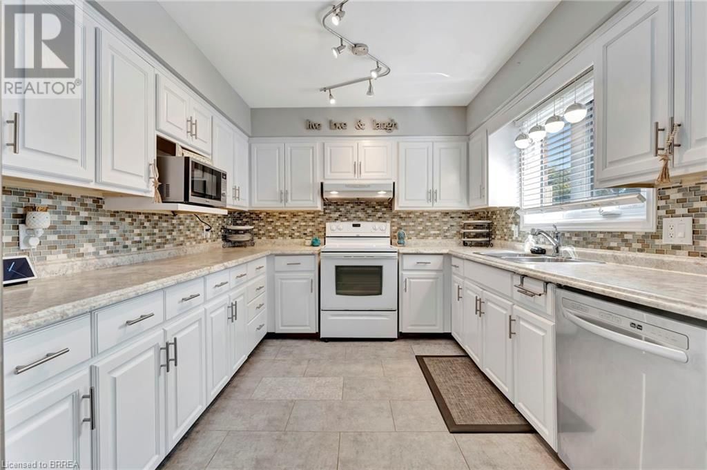 11 BECKETT DRIVE Image 9