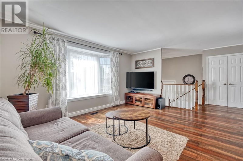 25 CORK Crescent  Brantford, N3V1E2 | Image 5