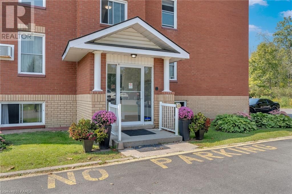 540 TALBOT Place Unit# 403 Image 1