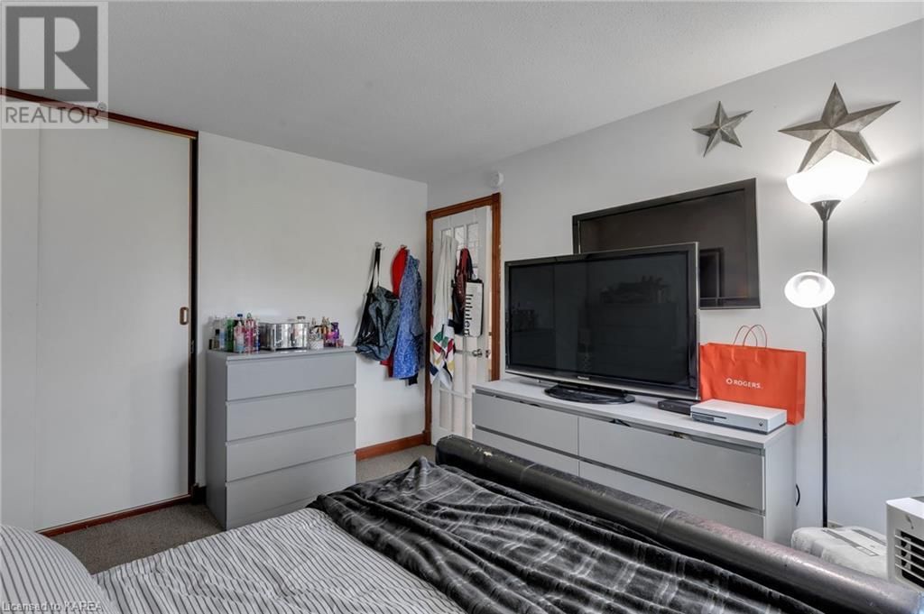 540 TALBOT Place Unit# 403 Image 17