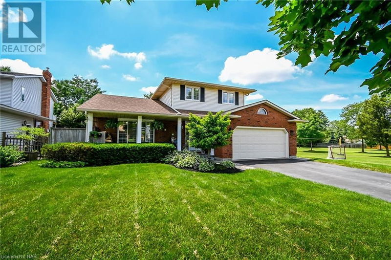 35 COUNTRYSIDE Drive  Welland, L3C6Z2 | Image 1