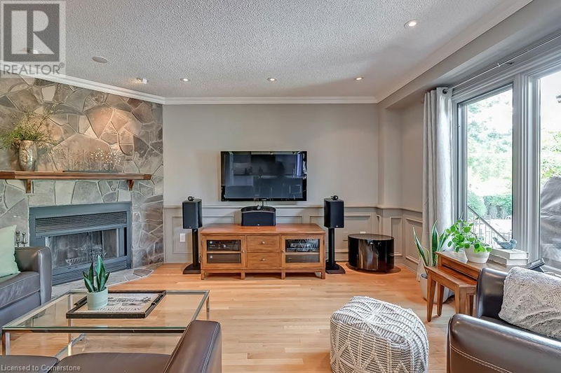 1407 BAYSHIRE Drive  Halton, L6H6E8 | Image 18