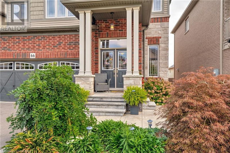 66 SEXTON Crescent  Ancaster, L9G2T4 | Image 2