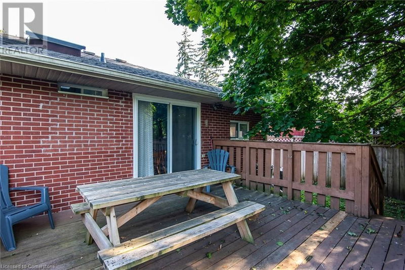 80 CLIVE Road  Kitchener, N2H3N6 | Image 33