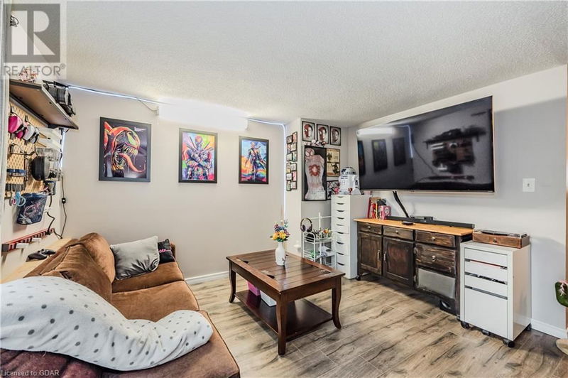 180 MARKSAM Road  Guelph, N1H8G6 | Image 10