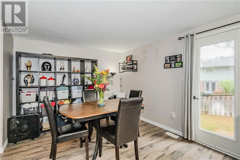 180 MARKSAM Road  Guelph, N1H8G6 | Image 12