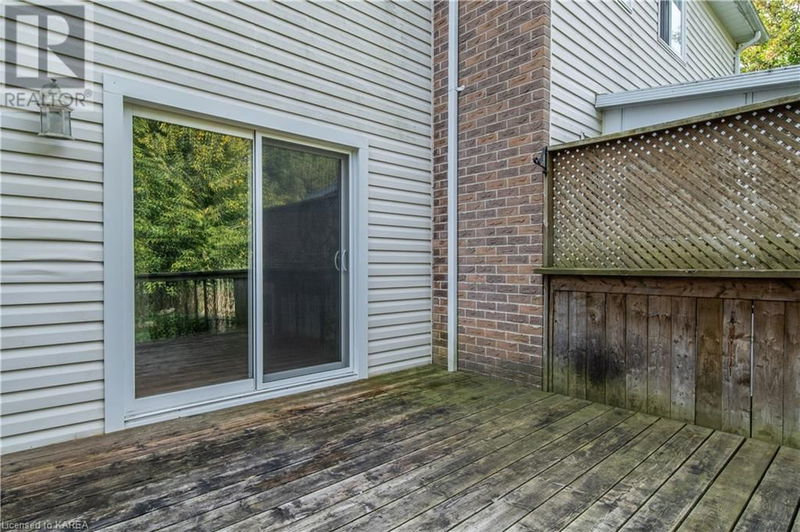 254 VANGUARD Court  Kingston, K7M8P8 | Image 36