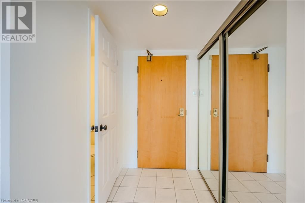 100 BRONTE Road Unit# 408 Image 4