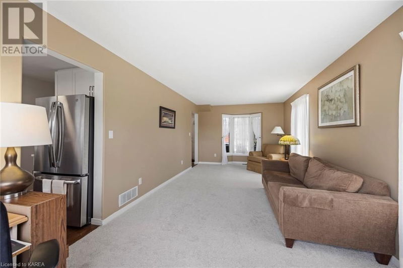 1251 LONGWOOD Terrace  Kingston, K7P3B9 | Image 14