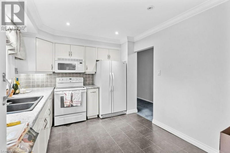 325 APPLEBY Line  Burlington, L7L2X6 | Image 15