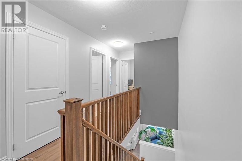 46 BORERS CREEK Circle  Waterdown, L8B1W3 | Image 11