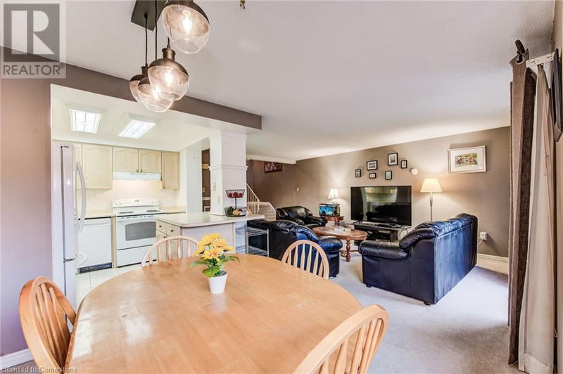 365 PIONEER Drive  Kitchener, N2P2A6 | Image 17