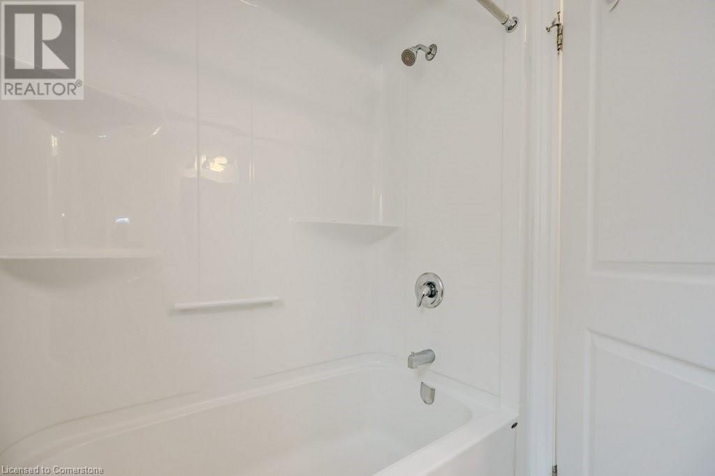 121 SUNFLOWER PLACE Image 32