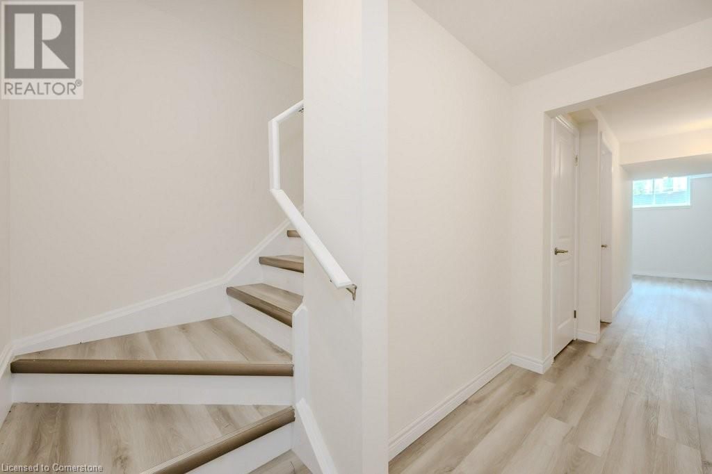121 SUNFLOWER PLACE Image 34