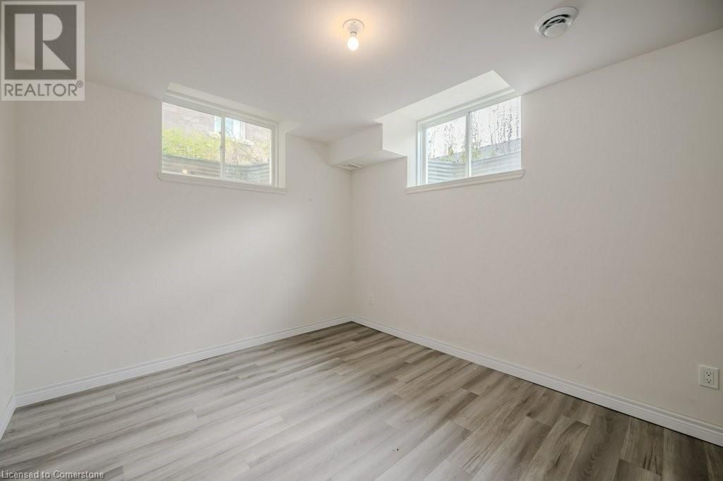 121 SUNFLOWER PLACE Image 38