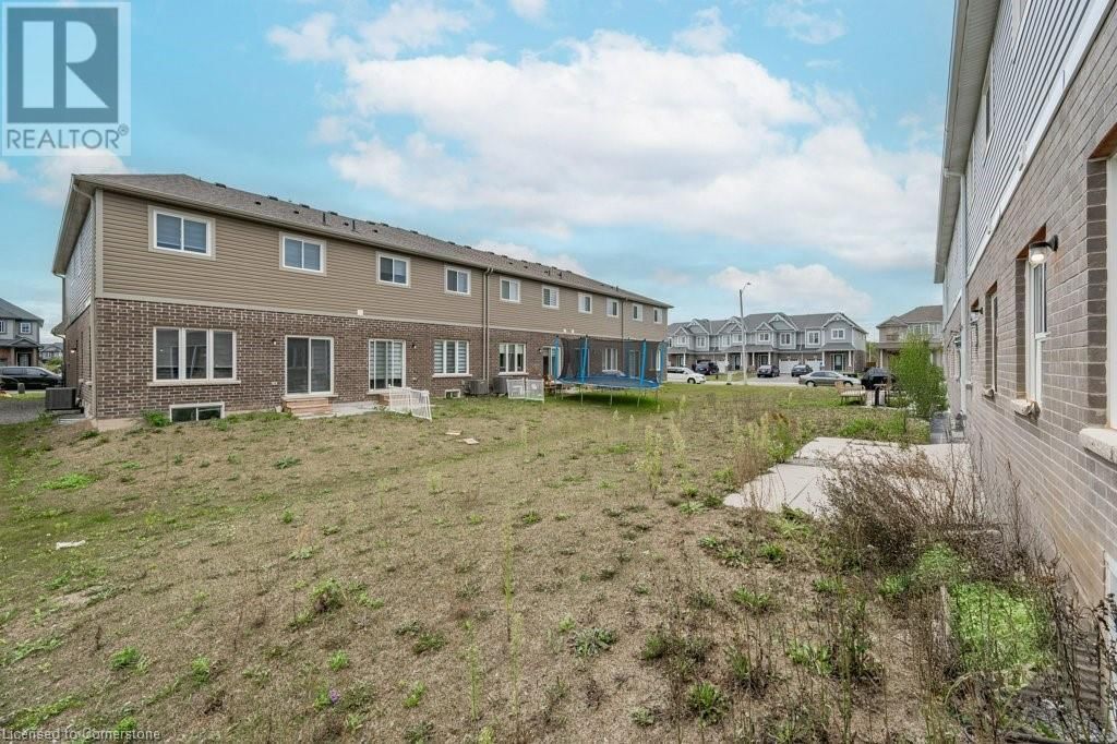 121 SUNFLOWER PLACE Image 43