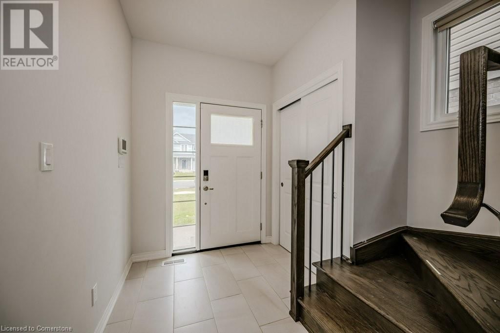 121 SUNFLOWER PLACE Image 5