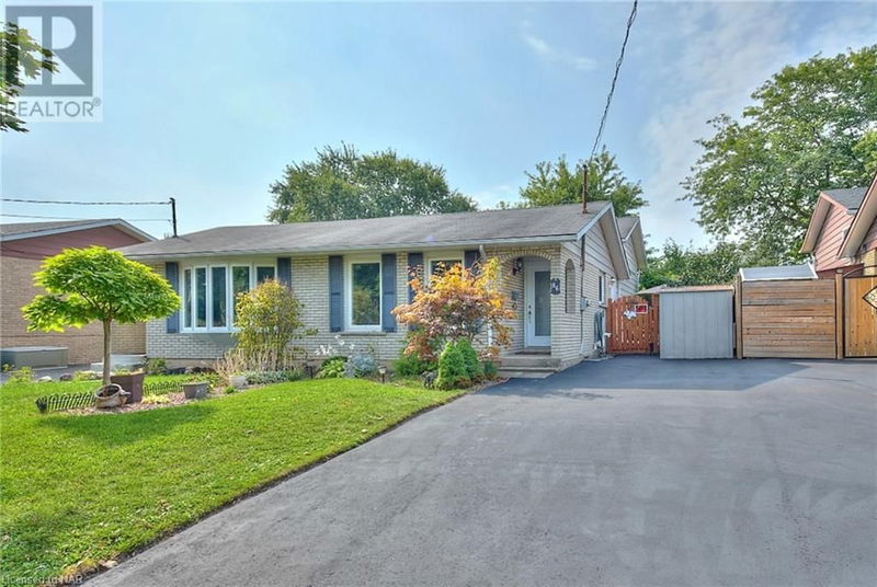 86 GREEN MAPLE Drive  St. Catharines, L2P3P5 | Image 1