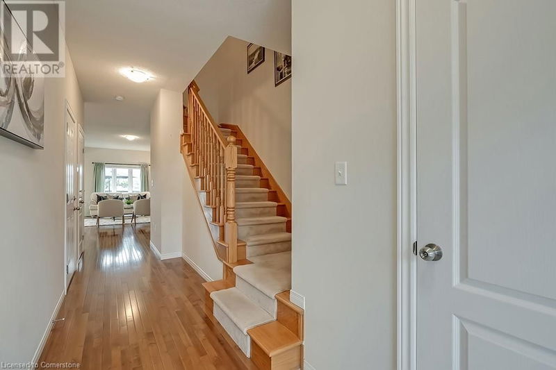 370 STONEHENGE Drive  Ancaster, L9K0H9 | Image 4