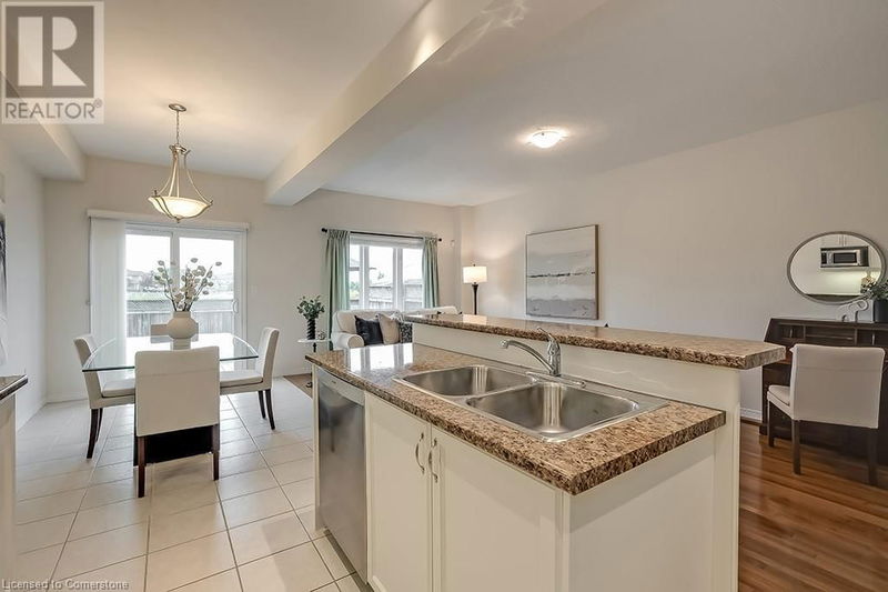 370 STONEHENGE Drive  Ancaster, L9K0H9 | Image 9