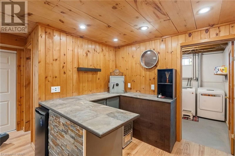 18 SAUBLE RIVER Road  Grand Bend, N0M1T0 | Image 30